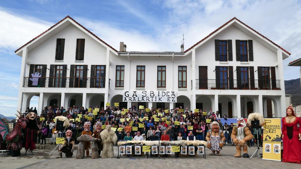 La comparecencia fue en la plaza de Irurtzun, con la presencia de los personajes mitológicos de Orritz.