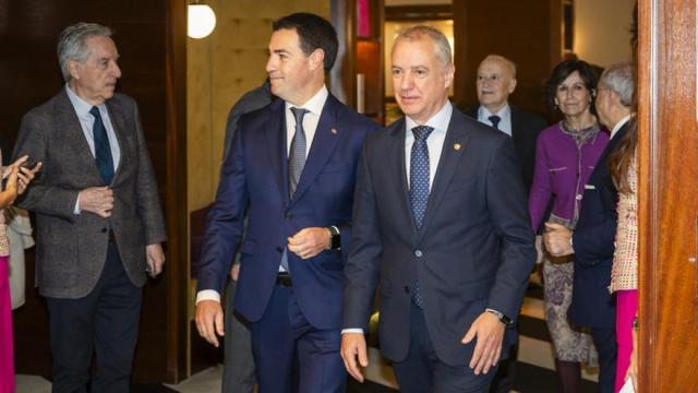 Imanol Pradales e Iñigo Urkullu en el encuentro.