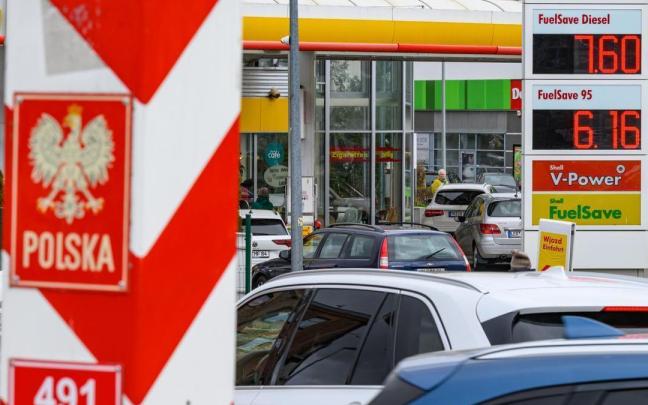 Los precios del petróleo han aumentado un 60 % en un mes de guerra.