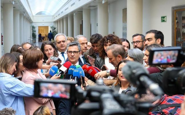 El ministro de la Presidencia, Justicia y Relaciones con las Cortes, Félix Bolaños, ofrece declaraciones a los medios a su llegada a la Comisión de Justicia en el Senado. / EP El ministro de la Presidencia, Justicia y Relaciones con las Cortes, Félix Bolaños, ofrece declaraciones a los medios a su llegada a la Comisión de Justicia en el Senado.