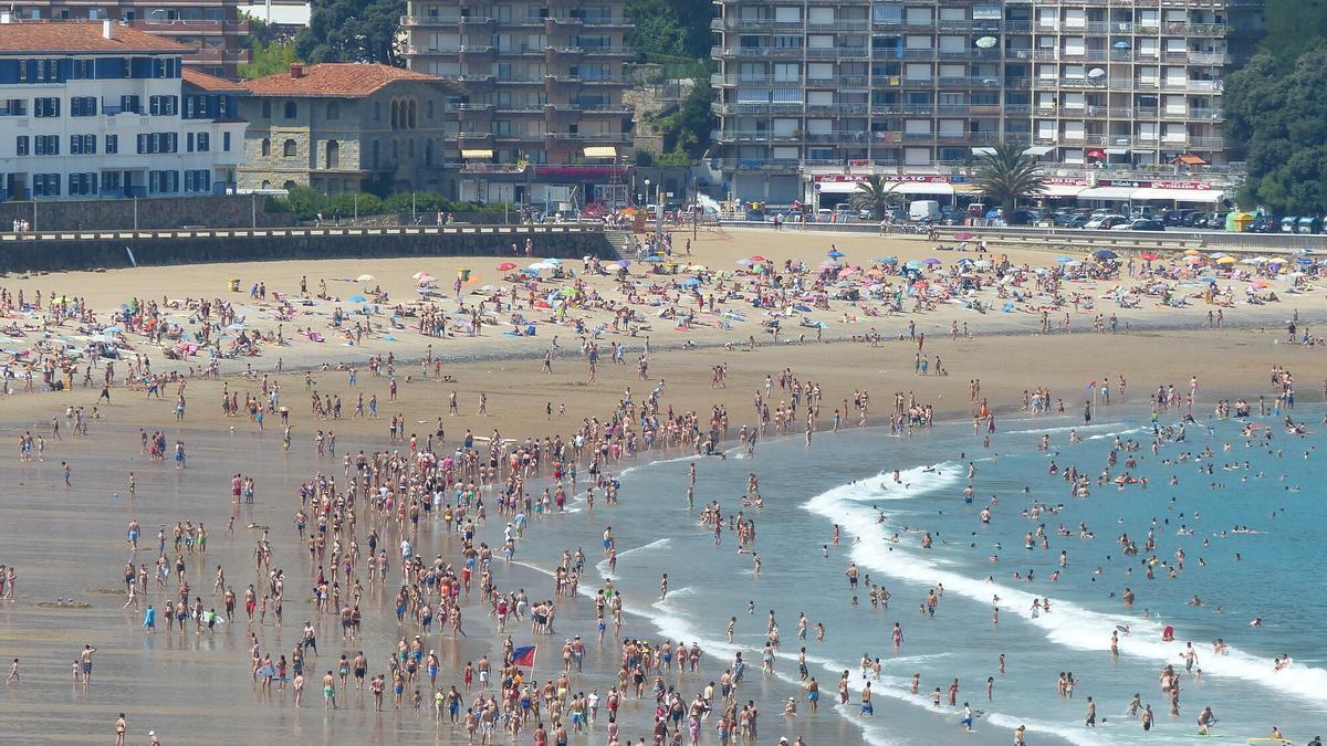 Algunas playas de Bizkaia tienen OTA para regular la afluencia de visitantes