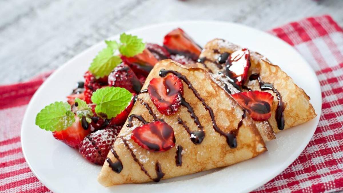 Postre con fresas y chocolate
