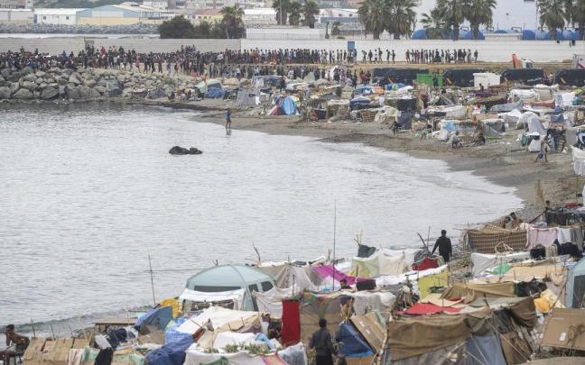 Imágenes de Ceuta un mes después de la entrada masiva de migrantes.