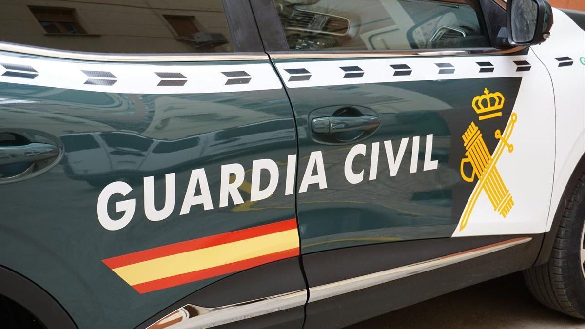 Un vehículo de la Guardia Civil