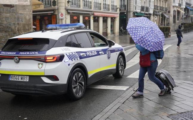 Coche de Policia Local en Vitoria Coche de Policia Local en Vitoria