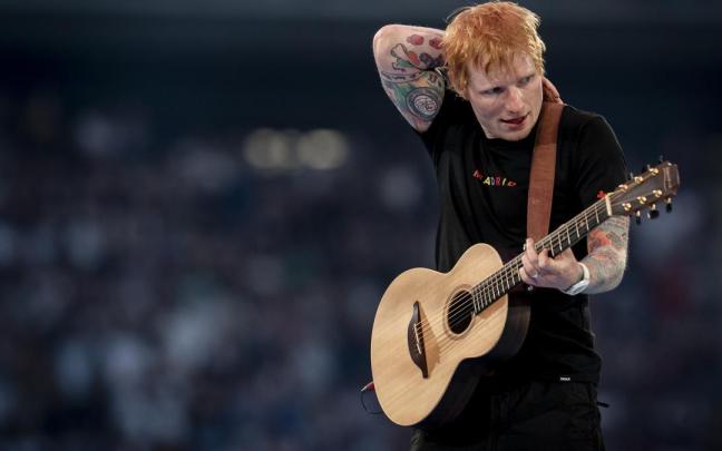 El cantante Ed Sheeran, durante su concierto en el Riyadh Air Metropolitano.