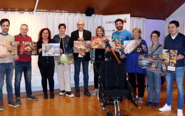Represetantes de las cuevas de Lurpea presentaron el programa en la estación del Plazala de Lekunberri. Represetantes de las cuevas de Lurpea presentaron el programa en la estación del Plazala de Lekunberri.
