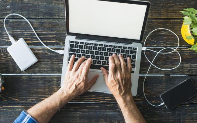 ¿Debe una IA pagar derechos por aprender?