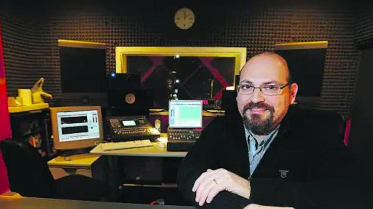 Tuzzeo jugó un papel destacado en la promoción de la música local gracias a sus conocimientos técnicos como ingeniero de sonido y a su implicación en los más variados proyectos.