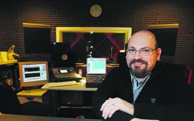 Tuzzeo jugó un papel destacado en la promoción de la música local gracias a sus conocimientos técnicos como ingeniero de sonido y a su implicación en los más variados proyectos.