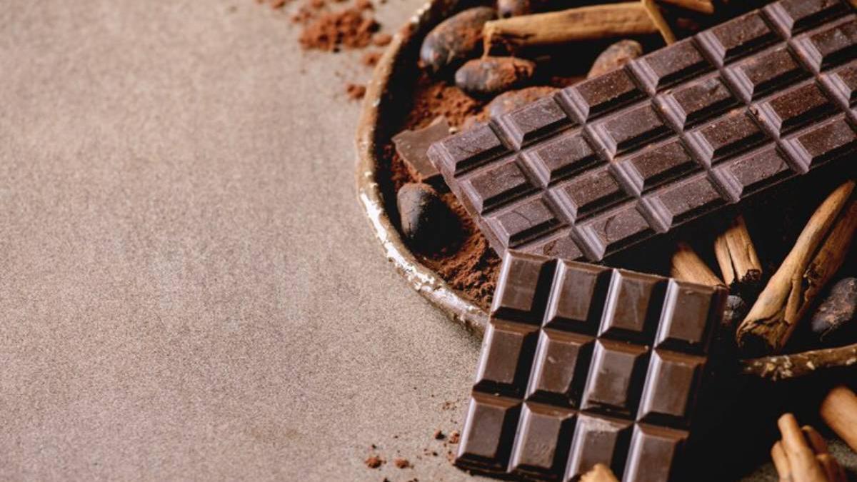 Tabletas de chocolate negro.