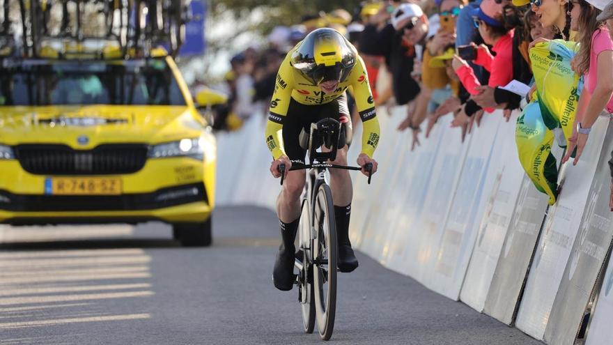 Vingegaard, durante la crono.