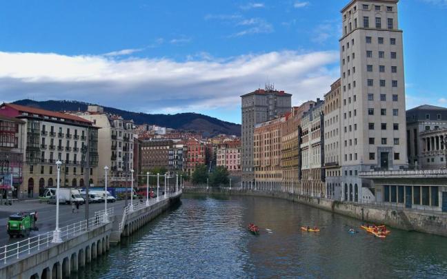 Casi 8.000 unidades convivenciales en Euskadi tienen ya reconocido el derecho subjetivo de vivienda.