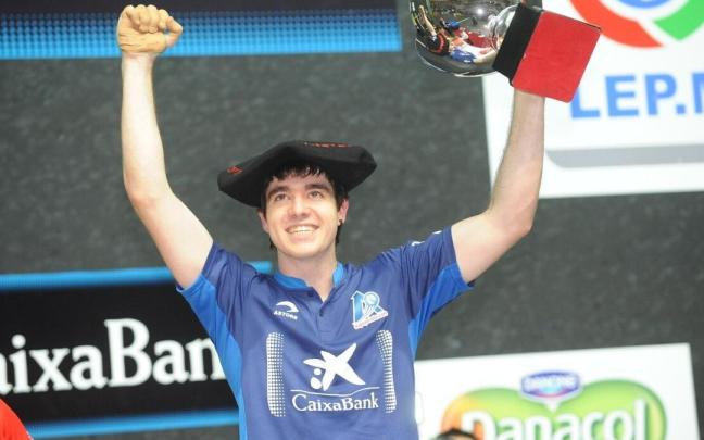 Iker Irribarria se proclamó campeón del Manomanista con 19 años en 2016. Iker Irribarria se proclamó campeón del Manomanista con 19 años en 2016.