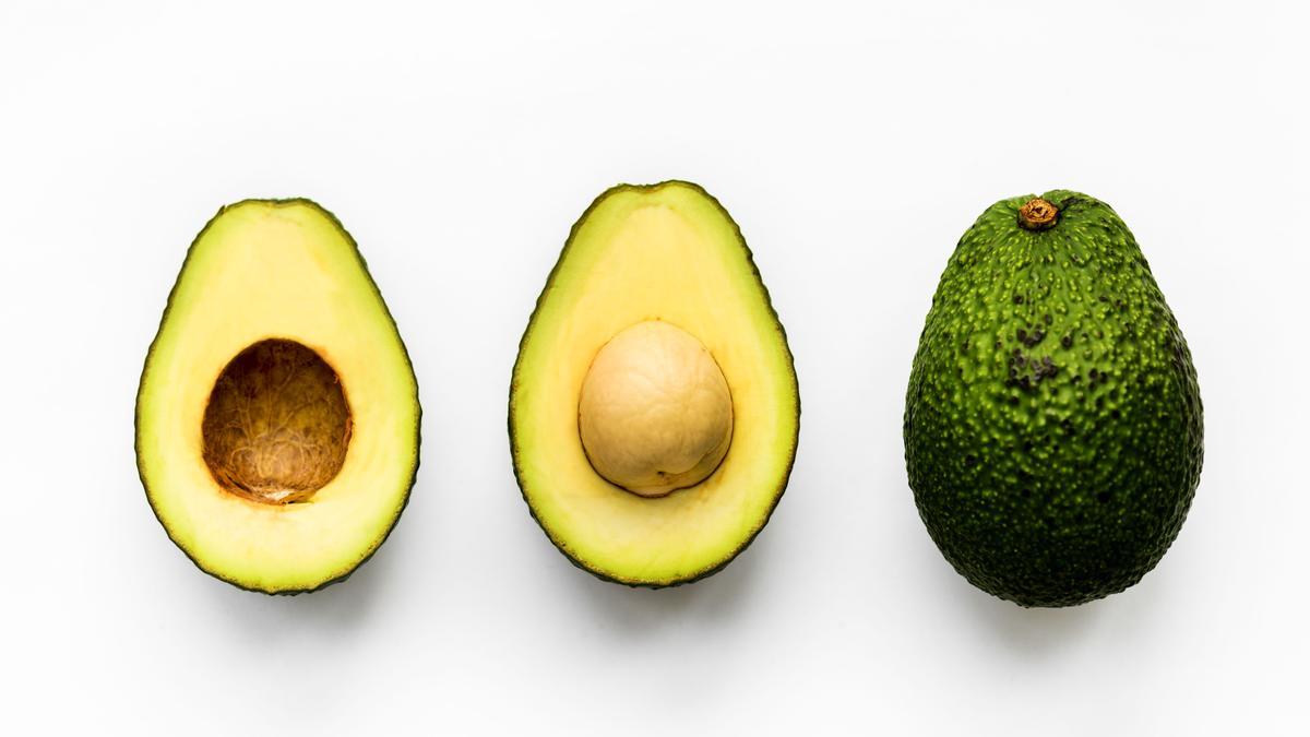 El aguacate, un alimento interesante nutriocionalmente para preparar desayunos saludables.