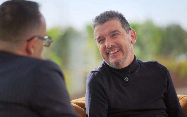 Juan Carlos Unzué, sonriente en la entrevista con Risto Mejide. Juan Carlos Unzué, sonriente en la entrevista con Risto Mejide.
