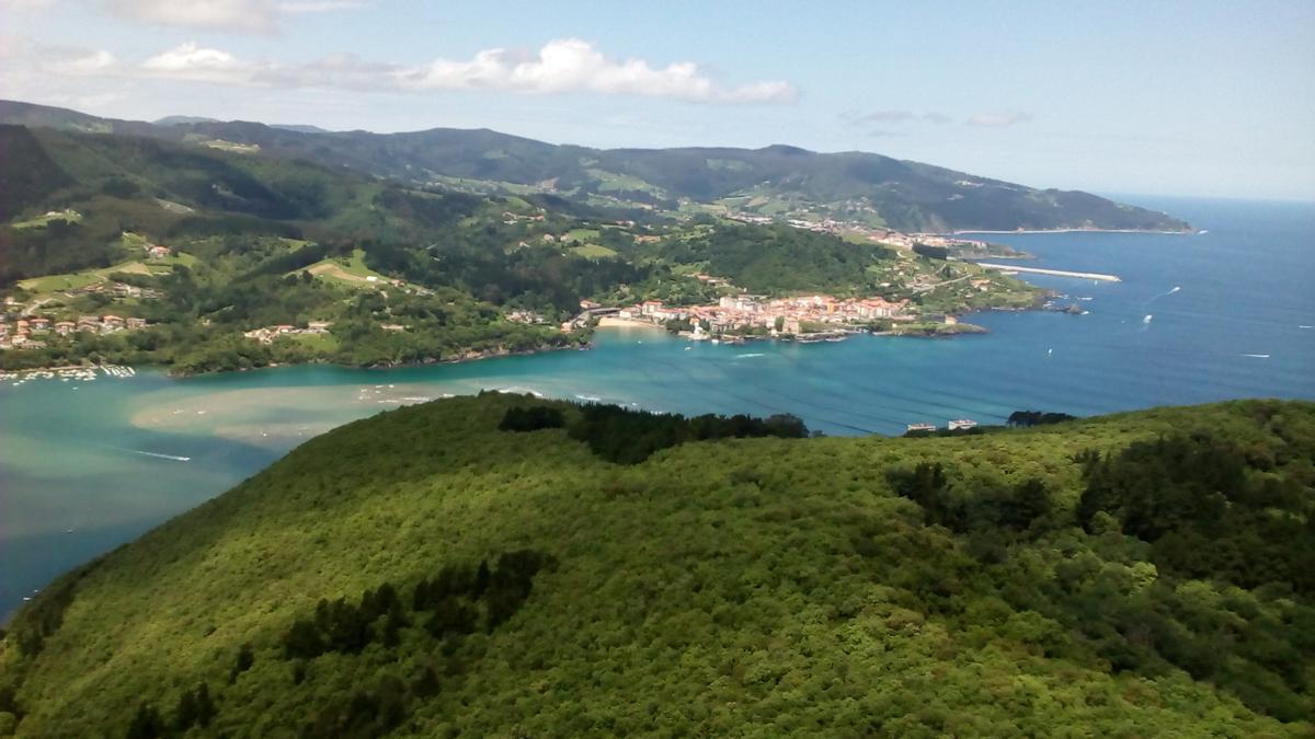 Imagen de distintos parajes de la Reserva de Urdaibai.