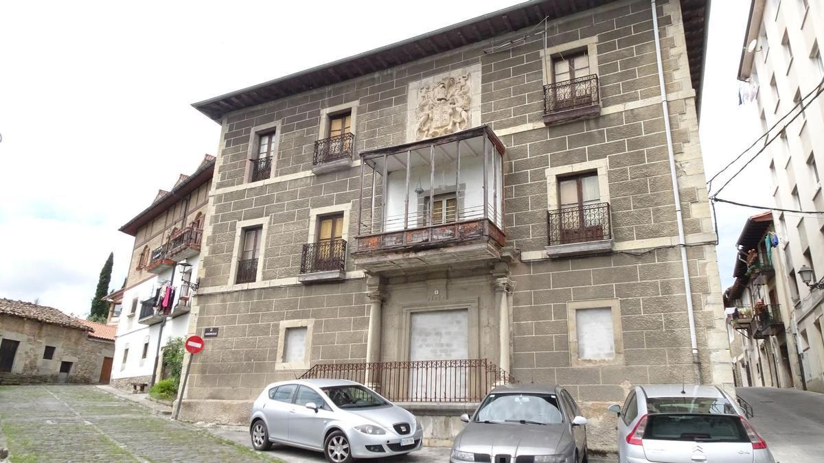 Artziniega trabaja por la accesibilidad en el municipio