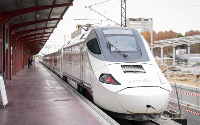 Un tren de alta velocidad de Renfe.