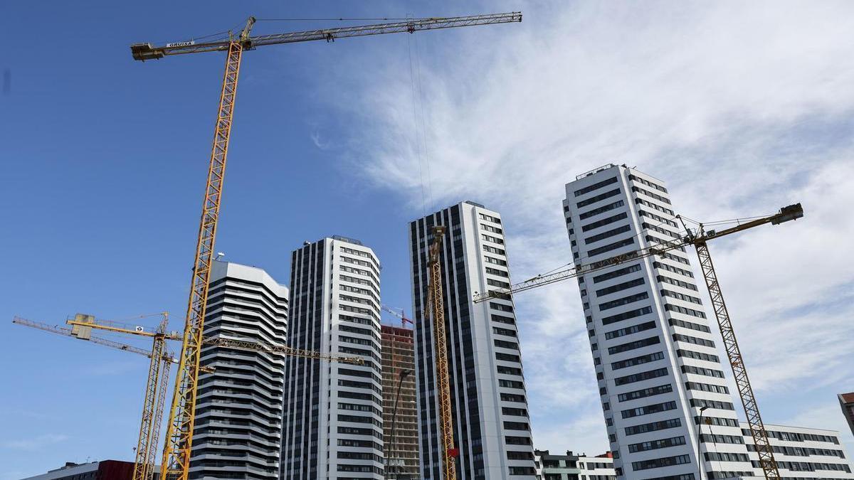 Viviendas en construcción en Bilbao.