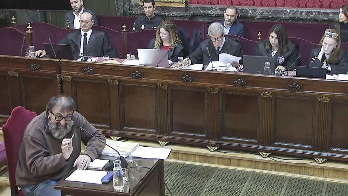 Koldo García declara en presencia, al fondo, de Aldama (izquierda) y Ábalos (derecha)