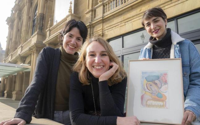 Iraia Eliasek, Amancay Gazta&ntilde;agak eta Erika Olaizolak sortu eta antzeztutako &lsquo;Hiru kortse, azukre asko eta brandy gehiegi&rsquo; lanak lortu du aurtengo Donostia Antzerki Saria.