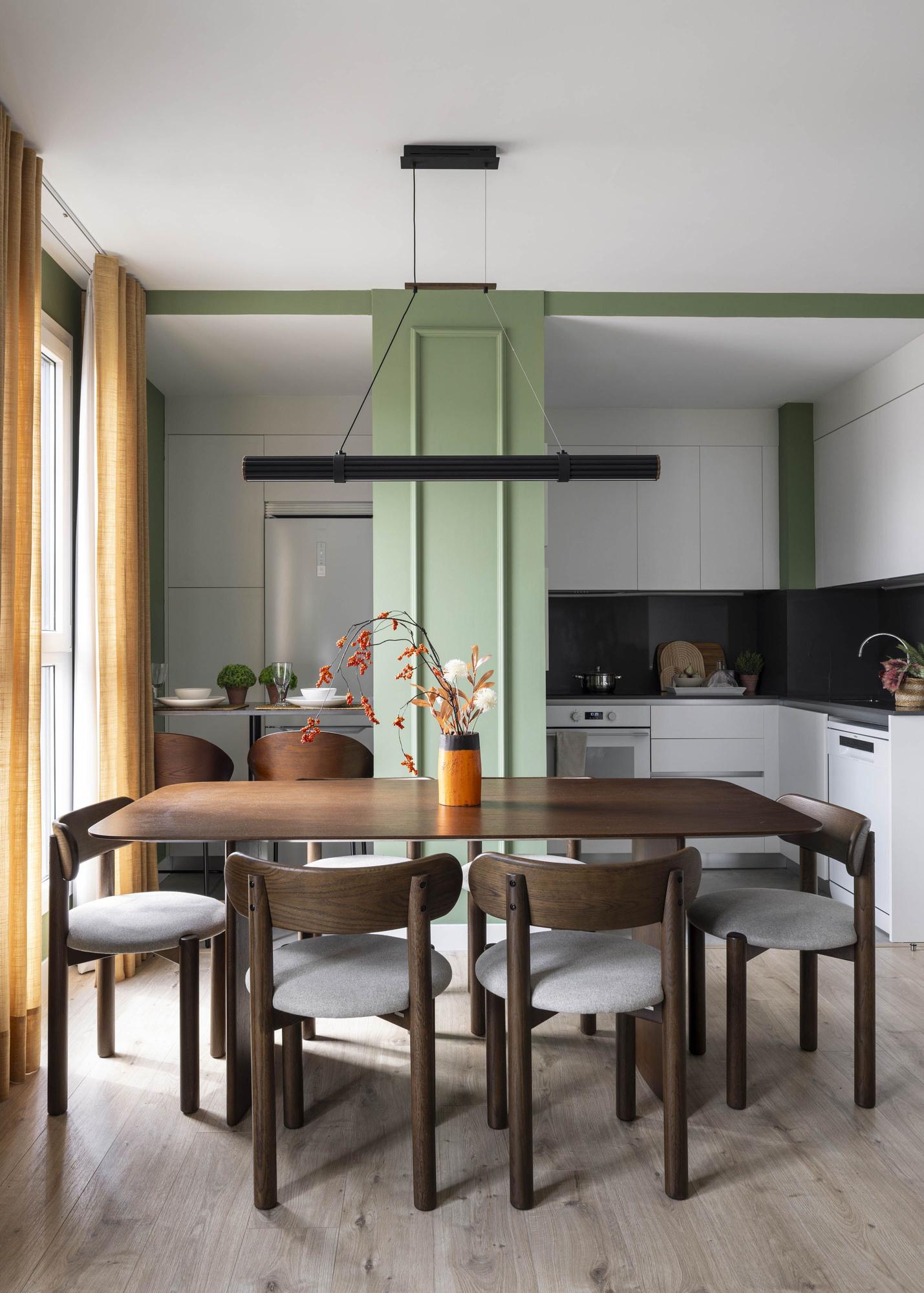 El color verde, protagonista de la vivienda.