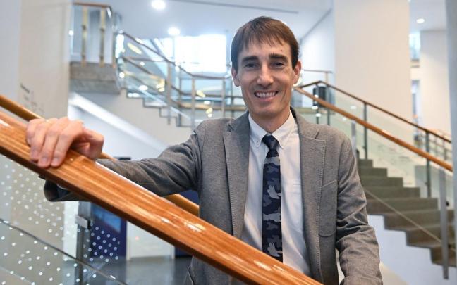 Igor Filibi, profesor de la UPV/EHU y secretario general de Eurobasque