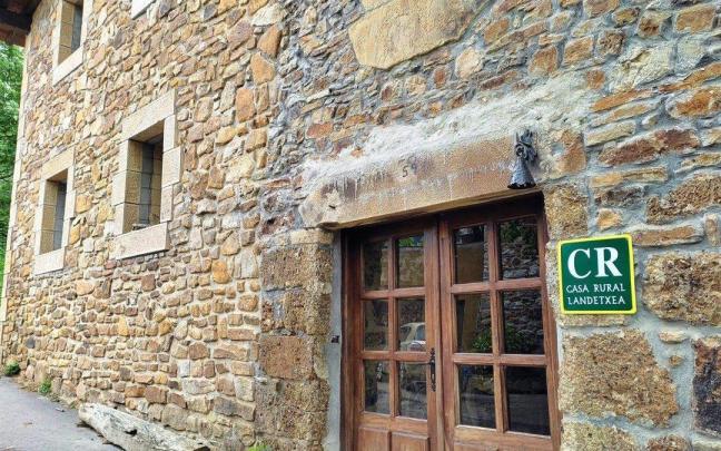 La mayoría de los clientes viajan en pareja y proceden de Euskadi, Catalunya y Madrid