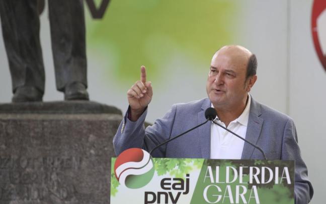 El presidente del EBB del, Andoni Ortuzar, en la celebración de San Inazio del año pasado / Efe El presidente del EBB del, Andoni Ortuzar, en la celebración de San Inazio del año pasado