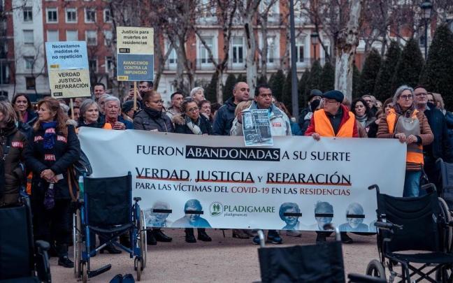 Una manifestación por las víctimas en las residencias durante la pandemia en la Comunidad de Madrid en una imagen de archivo. / EP Una manifestación por las víctimas en las residencias durante la pandemia en la Comunidad de Madrid en una imagen de archivo.