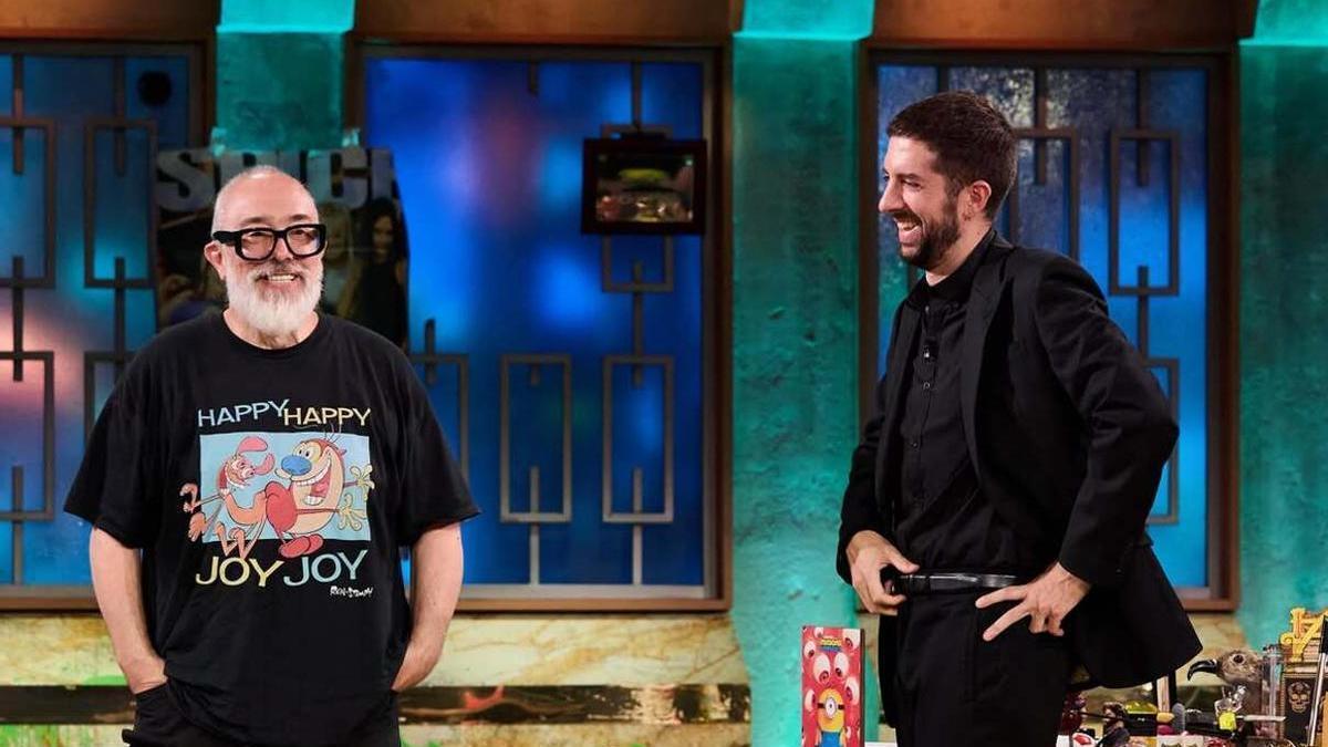 Álex de la Iglesia y David Broncano, en 'La Revuelta'