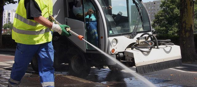 Labores de limpieza viaria en Amurrio