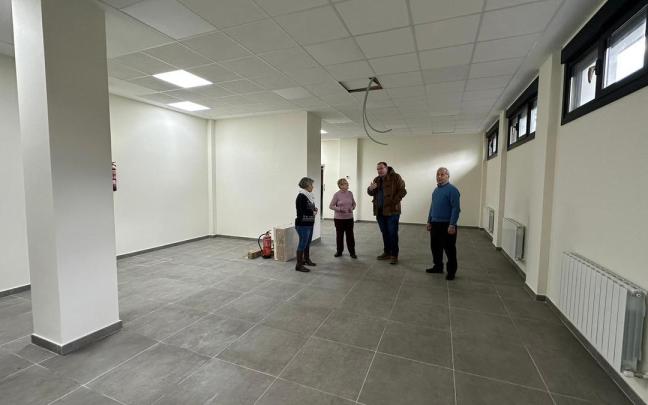Interior del Club de jubilados San Rokezar de Laudio tras una anterior obra