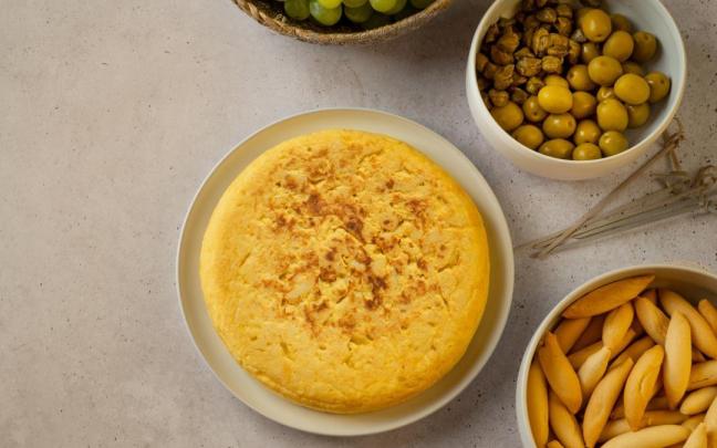 Tortilla de patatas en una foto de archivo