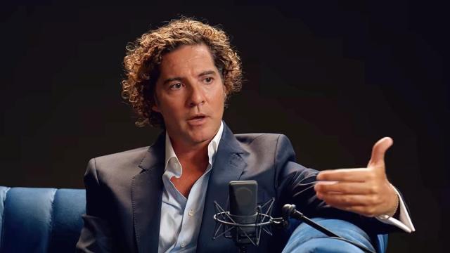 David Bisbal revela cómo vivió la enfermedad de su padre.