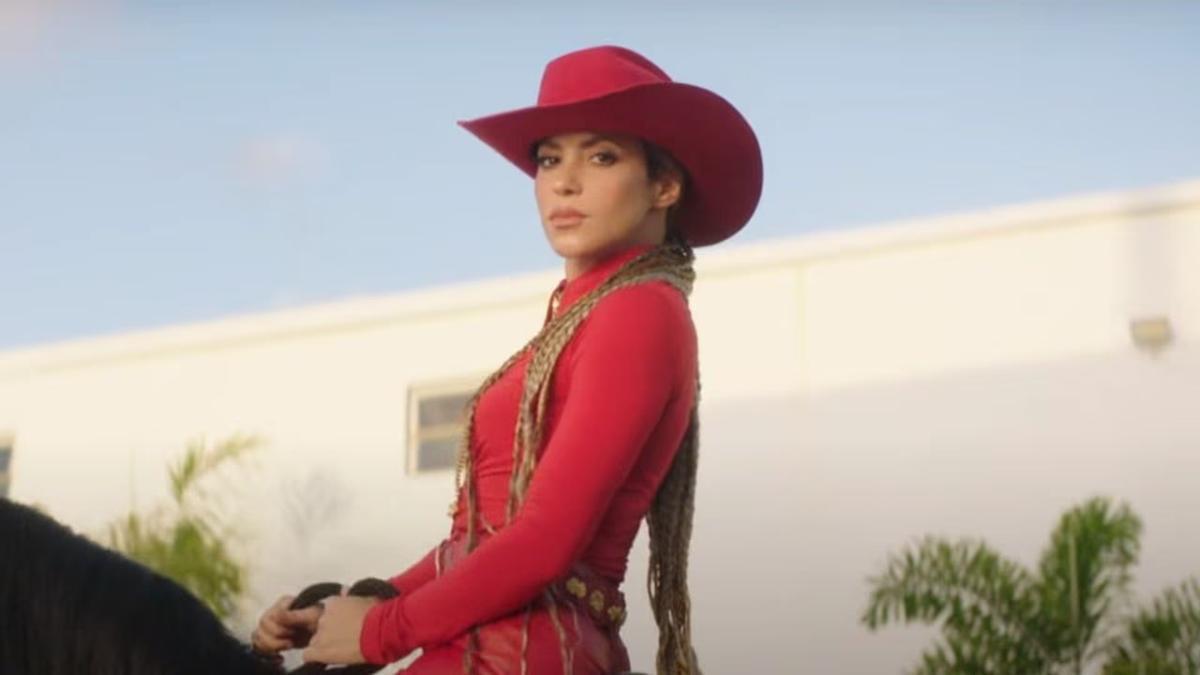 Shakira y Fuerza Regida colaboran en 'El Jefe'.