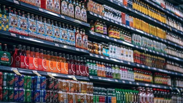 La mayor presencia de edulcorantes bajos y sin calorías se registró en la categoría ‘Refrescos, aguas embotelladas y otros’