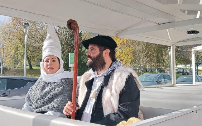 Olentzero y Maeri Domingi volverán a llegar a Basozelai montados en un tren txu txu