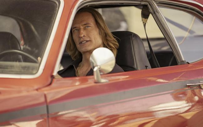 El actor Josh Holloway en una escena de la serie ‘Duster’. / HBO Max El actor Josh Holloway en una escena de la serie ‘Duster’.