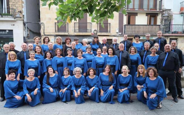 Integrantes del coro Zarautz Abesbatza.