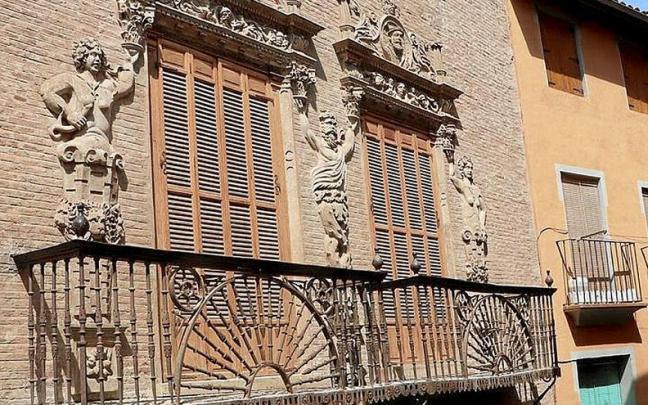 Casa del Almirante, sede de la concejalía y de la EPEL Tudela Cultura.