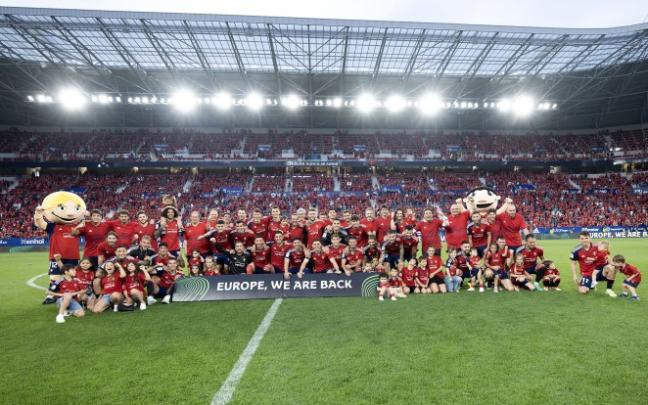 Los jugadores de Osasuna posan tras el encuentro de ayer. Foto: C.A.Osasuna Los jugadores de Osasuna posan tras el encuentro de ayer. Foto: C.A.Osasuna