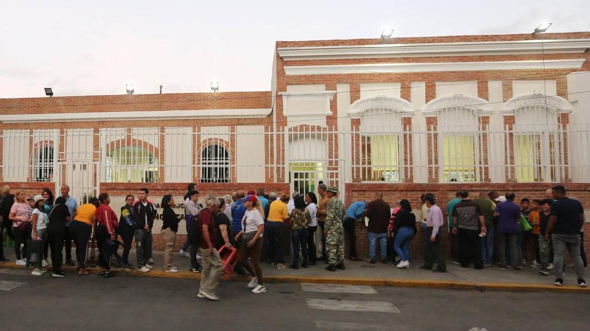 El 95% de los centros de votación están operativos en Venezuela