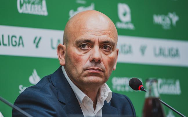 Chema Aragón, director deportivo del Racing de Santander en su presentación / Real Racing Club