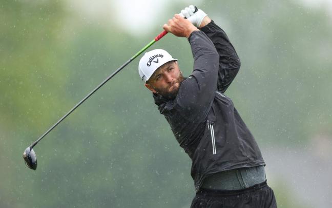 Jon Rahm efectúa un golpe en el Campeonato de la PGA. Jon Rahm efectúa un golpe en el Campeonato de la PGA.