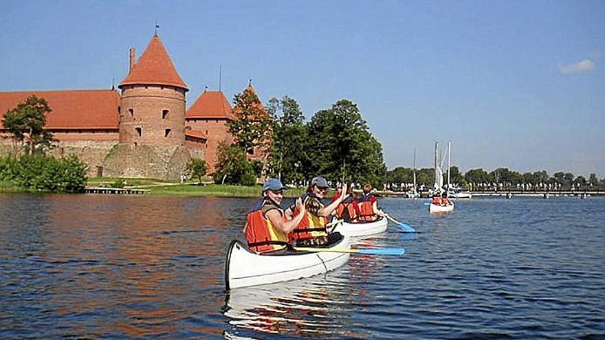 Recorrer en canoa sus islas es un plan muy atractivo.