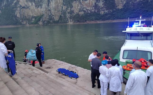 Al menos nueve fallecidos y 70 heridos por el hundimiento de barcos turísticos en China / EFE Al menos nueve fallecidos y 70 heridos por el hundimiento de barcos turísticos en China