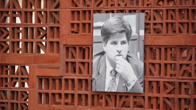 Imagen de un homenaje a Gregorio Ordóñez en el Parlamento Vasco
