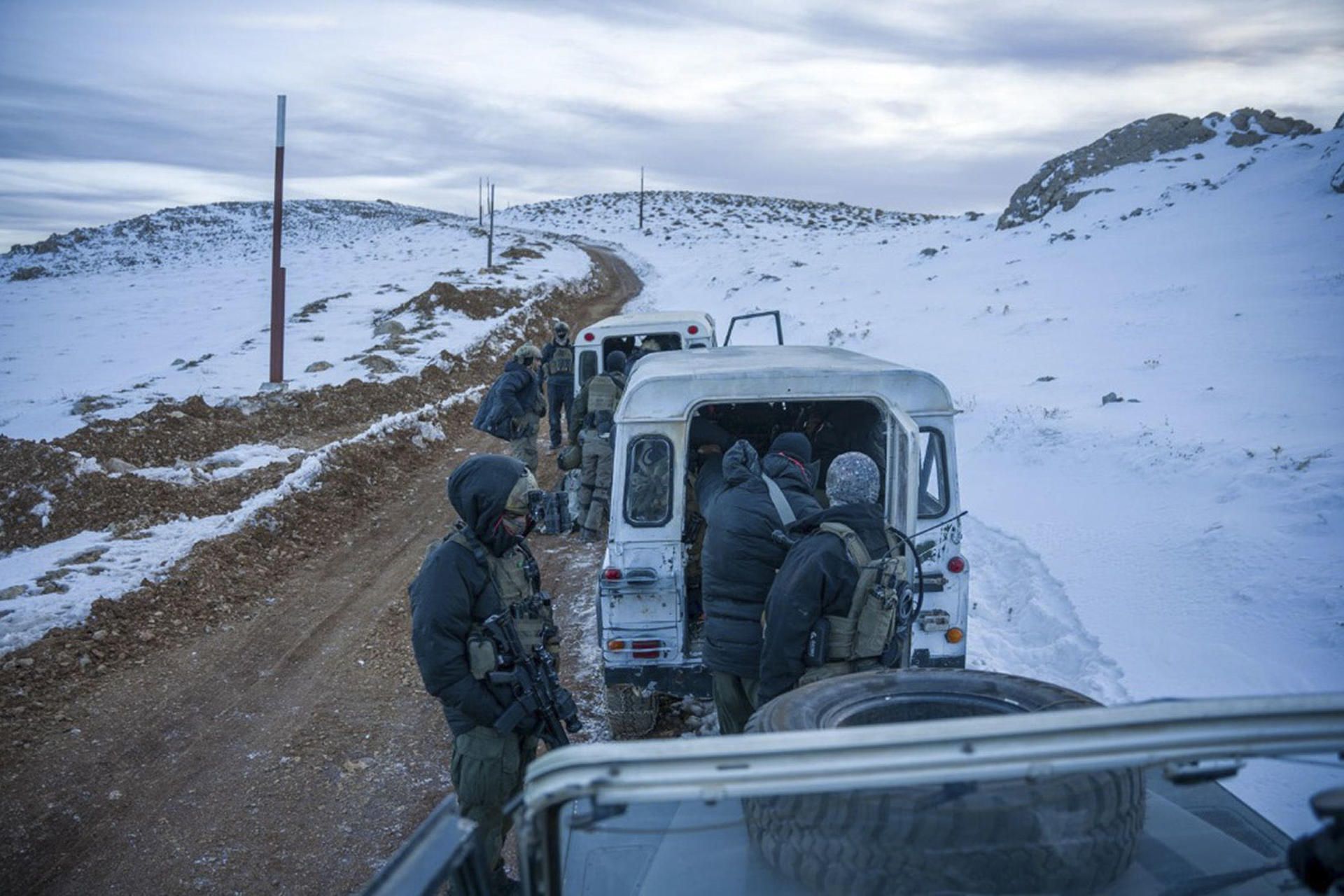 Tropas del Ejército israelí desplegadas en el lado sirio del Monte Hermón.
